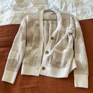 Lucky brand sweater super soft really cozy great for fall and winter